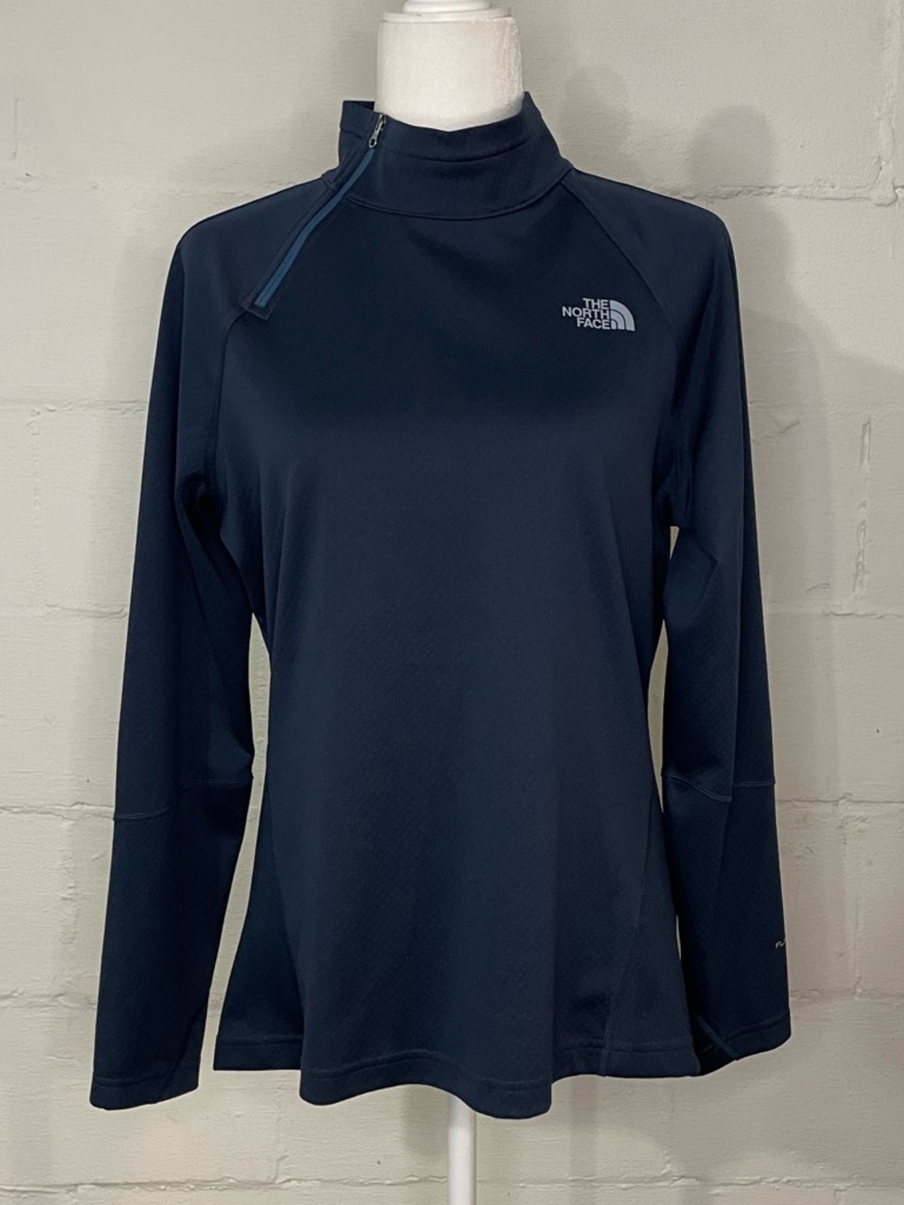 The North Face Women's Dark Navy Half-Zip Long Sleeve Top